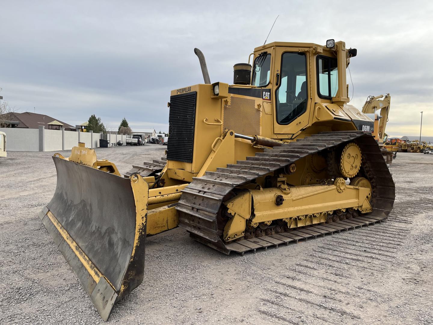 ./imagenes/INVOICE/2019/17240/TAPADOR FRONTAL CATERPILLAR D6M LGP (13).JPG